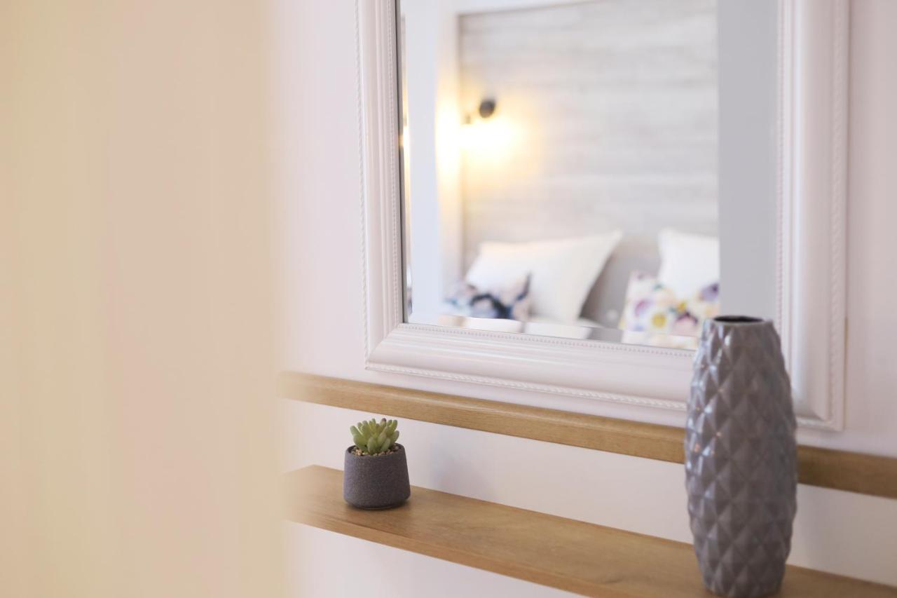 Apartament Patrick グラ・フモアルルイ エクステリア 写真