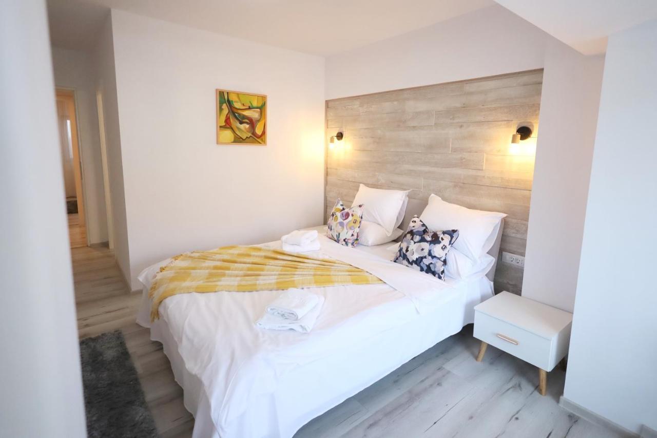 Apartament Patrick グラ・フモアルルイ エクステリア 写真