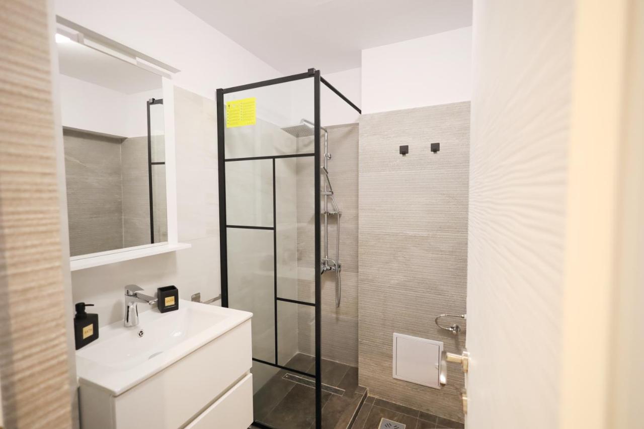 Apartament Patrick グラ・フモアルルイ エクステリア 写真